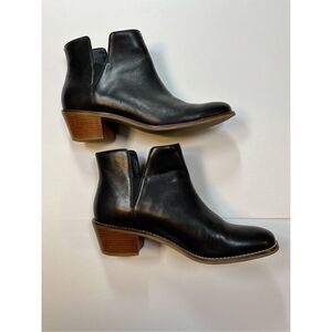 Cole Haan Abbot Cut Out Chelsea Style Black Leather Bootie Womens Size 8.5 EUC